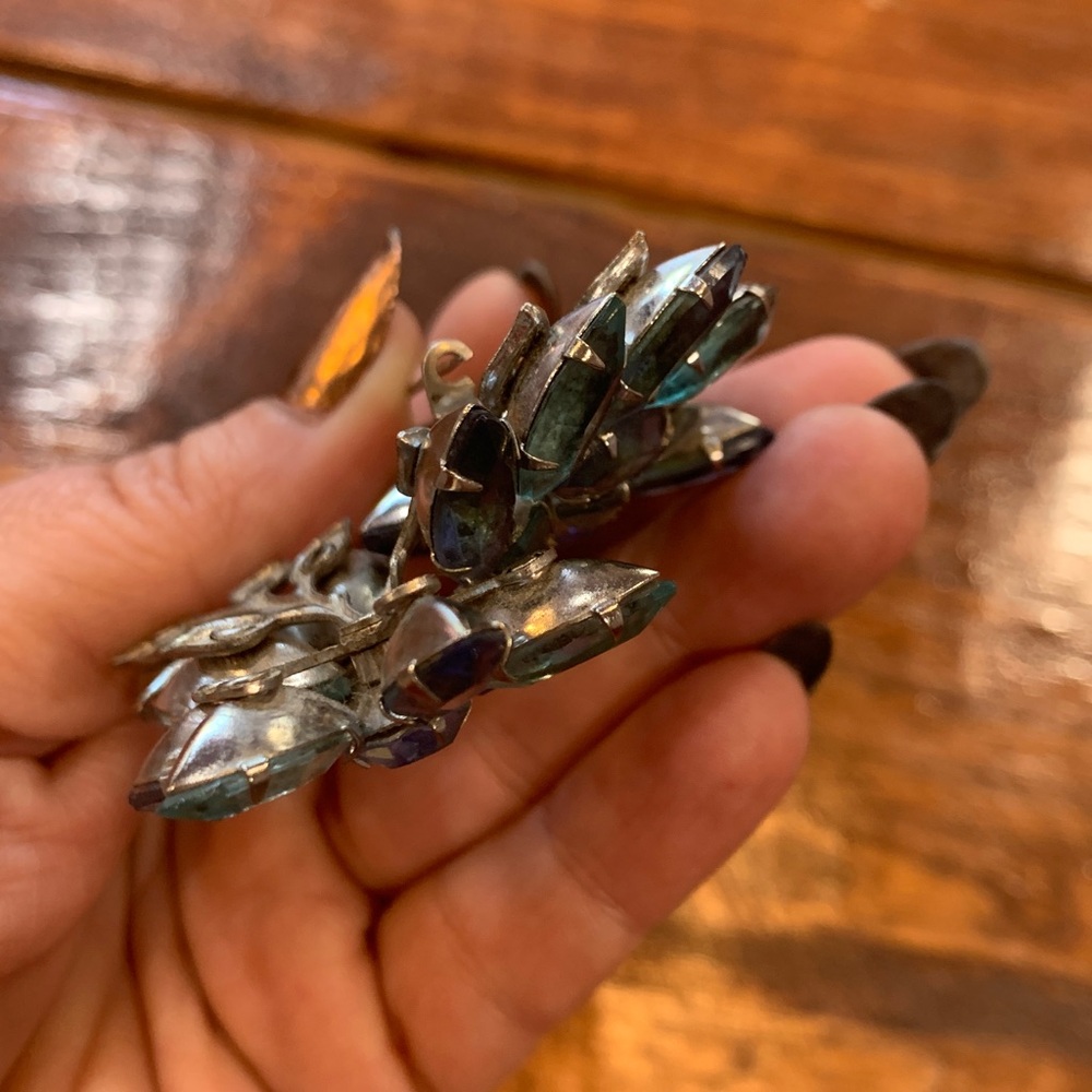 Antique Rhinestone Brooch - Picture 15 of 16